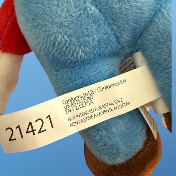 NWT Super Mario Bros Mario Plush Stuffed Doll Toy Official Nintendo - Picture 4 of 5